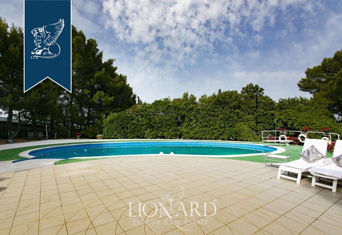 Image No.21-4 Bed Villa for sale