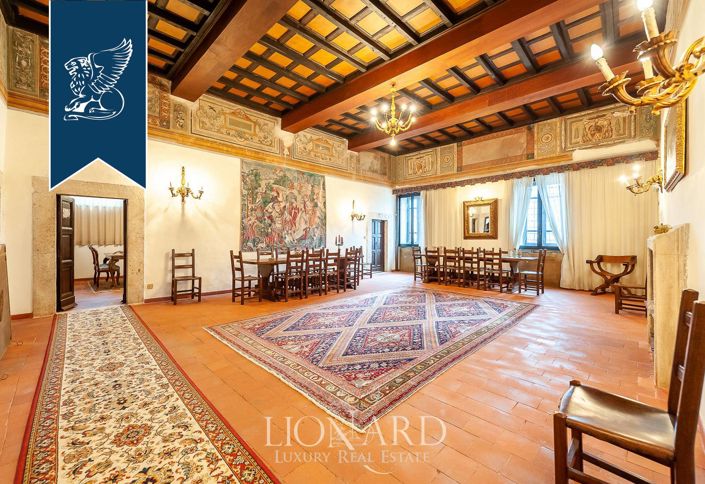 Image No.43-7 Bed Property for sale