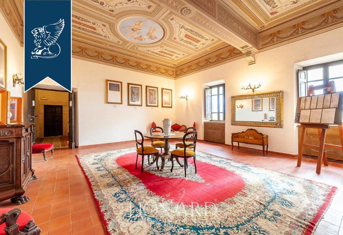 Image No.49-7 Bed Property for sale