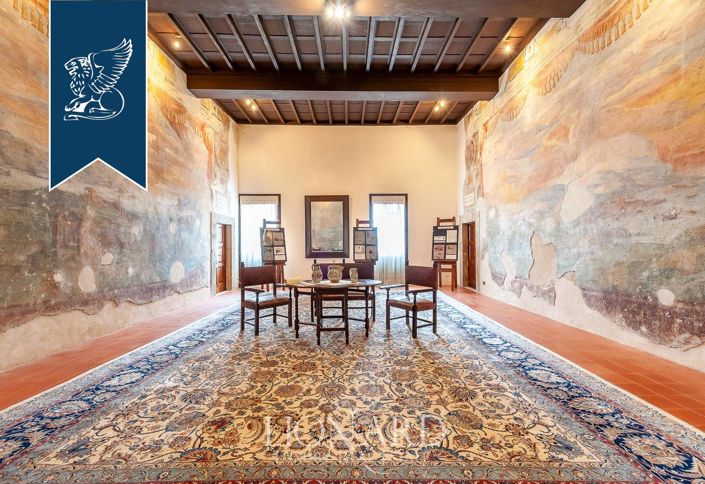 Image No.59-7 Bed Property for sale