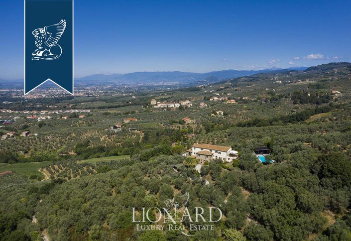 Image No.2-9 Bed Villa for sale