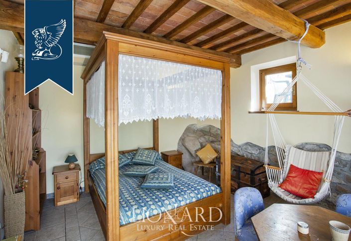 Image No.34-9 Bed Villa for sale