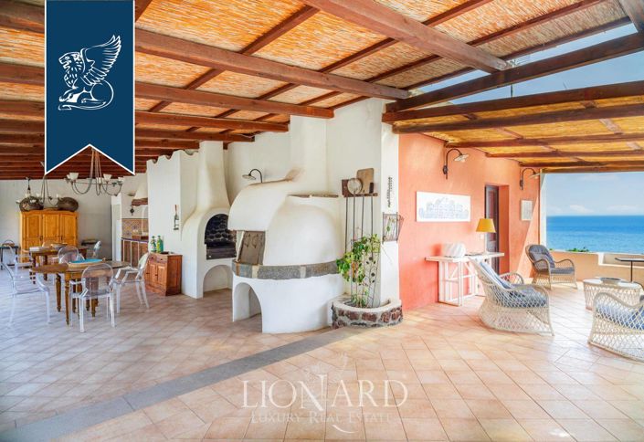 Image No.13-7 Bed Villa for sale