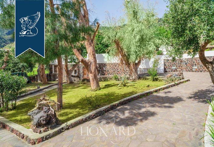 Image No.18-7 Bed Villa for sale