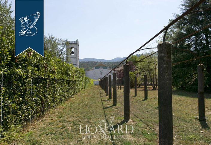 Image No.10-10 Bed Villa for sale