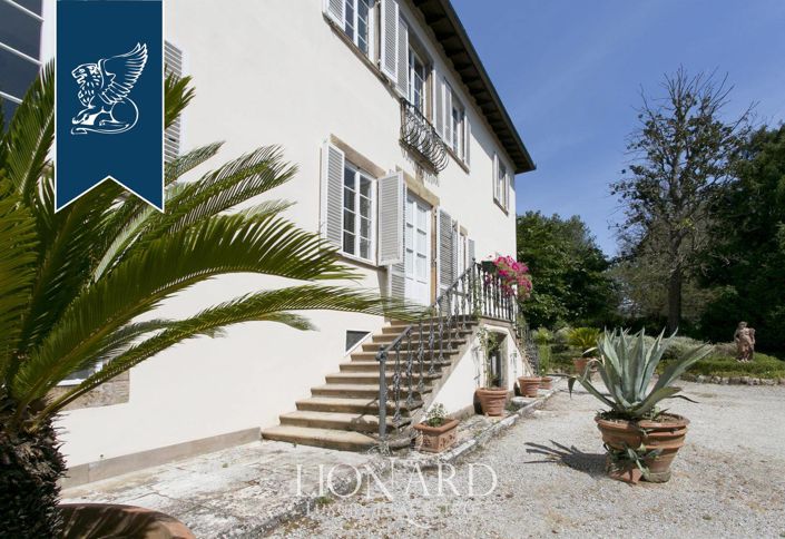 Image No.16-10 Bed Villa for sale