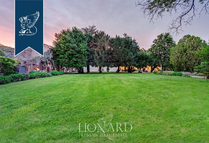 Image No.19-15 Bed Villa for sale