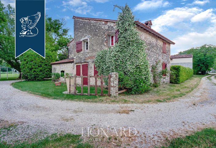 Image No.26-15 Bed Villa for sale