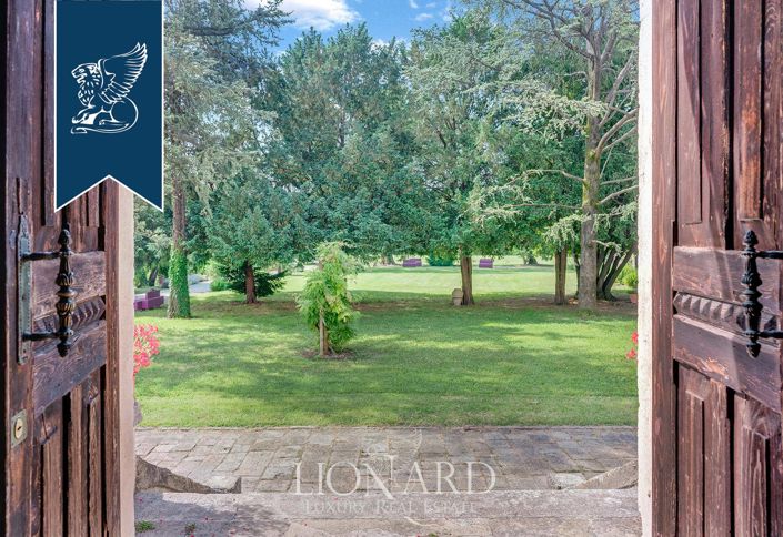 Image No.34-15 Bed Villa for sale