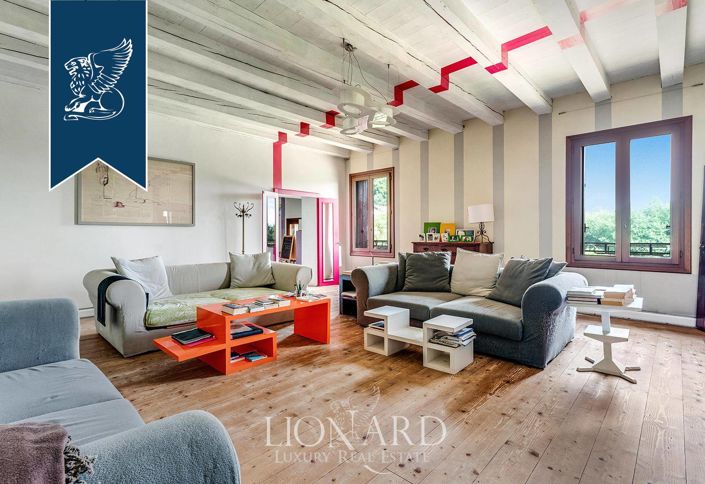 Image No.47-15 Bed Villa for sale