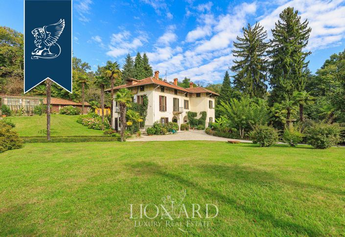 Image No.8-10 Bed Villa for sale