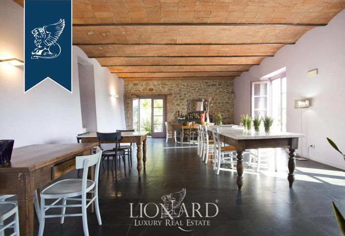 Image No.26-9 Bed Farmhouse for sale