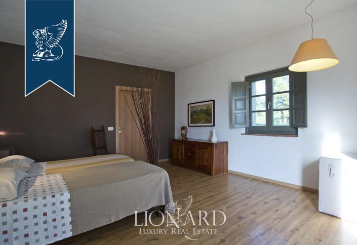 Image No.40-9 Bed Farmhouse for sale