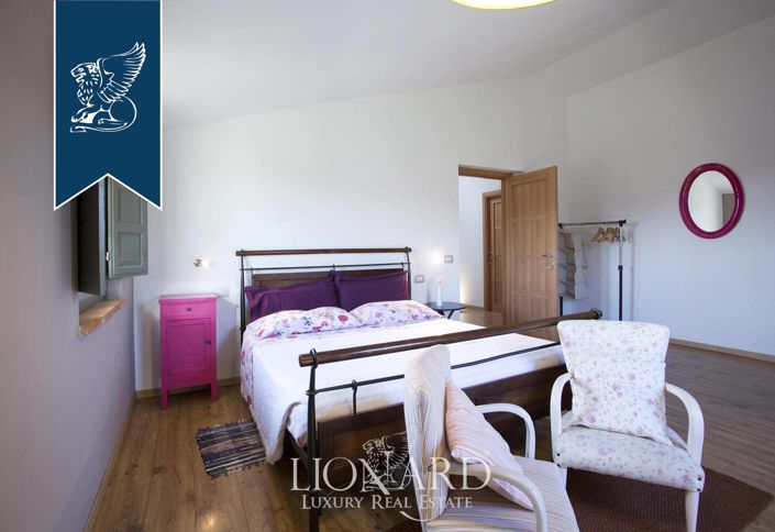 Image No.44-9 Bed Farmhouse for sale