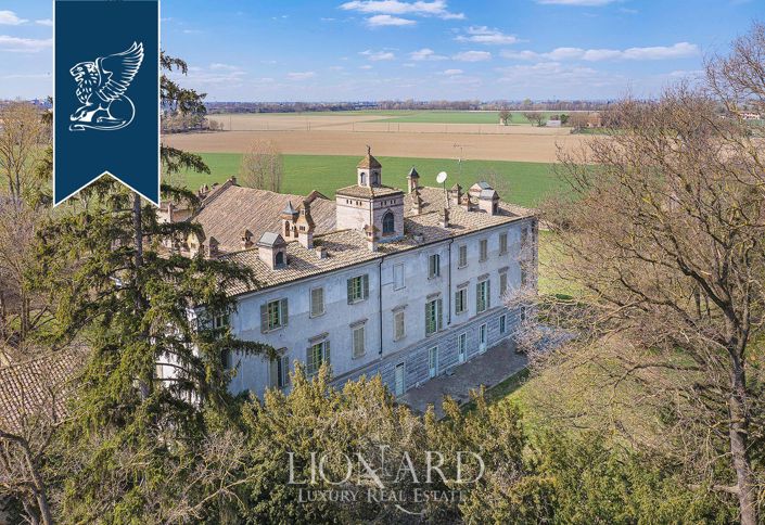 Image No.3-12 Bed Villa for sale