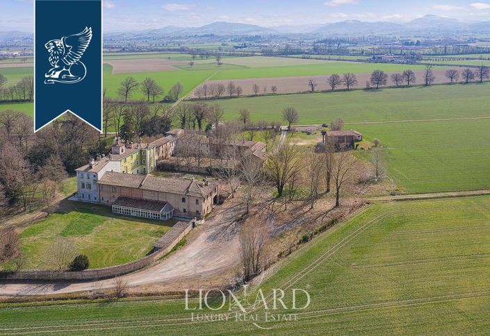 Image No.43-12 Bed Villa for sale