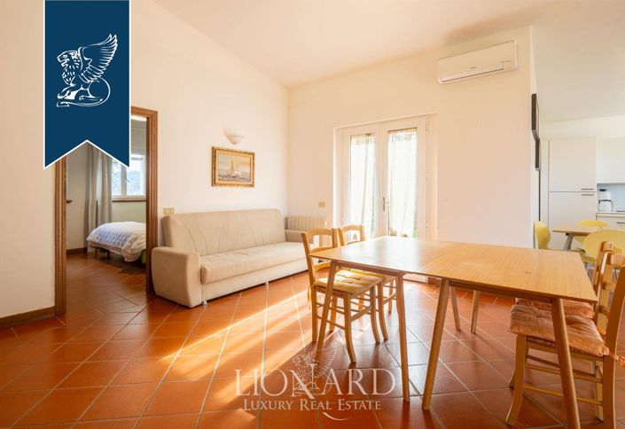 Image No.16-10 Bed Villa for sale