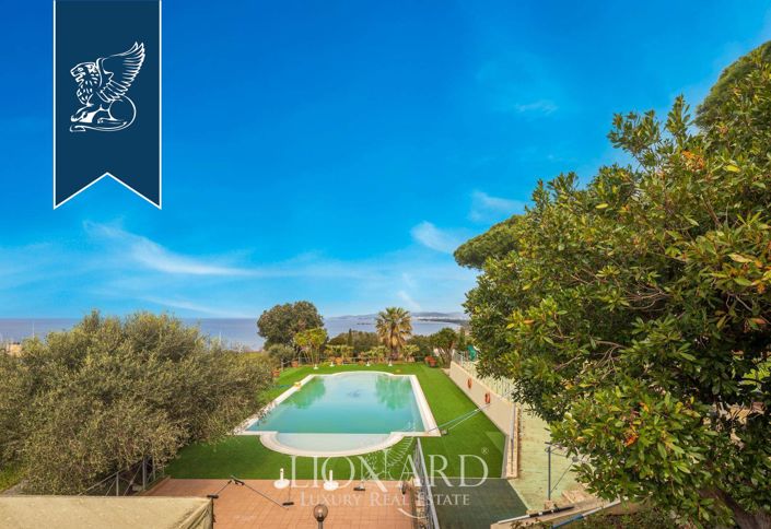 Image No.6-10 Bed Villa for sale