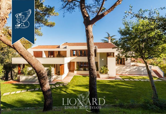 Image No.12-4 Bed Villa for sale