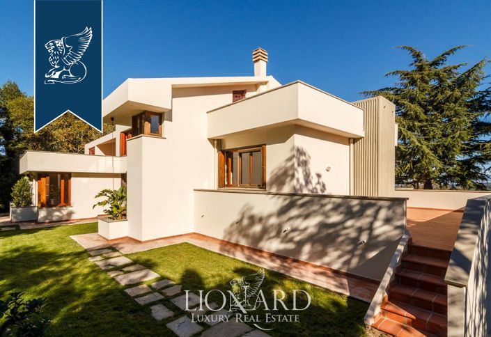 Image No.25-4 Bed Villa for sale