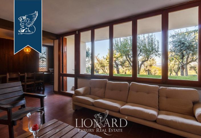 Image No.53-4 Bed Villa for sale