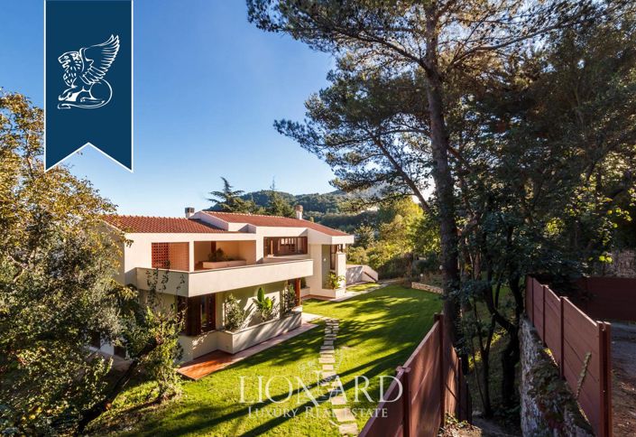 Image No.7-4 Bed Villa for sale