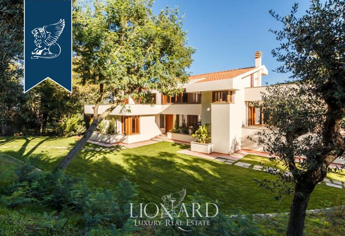 Image No.8-4 Bed Villa for sale