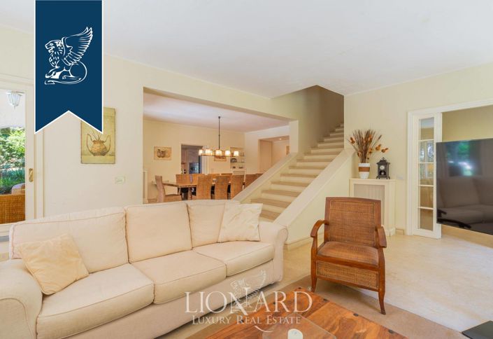 Image No.17-5 Bed Villa for sale