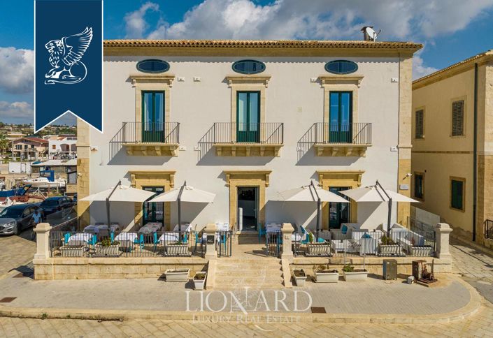 Image No.11-15 Bed Hotel for sale