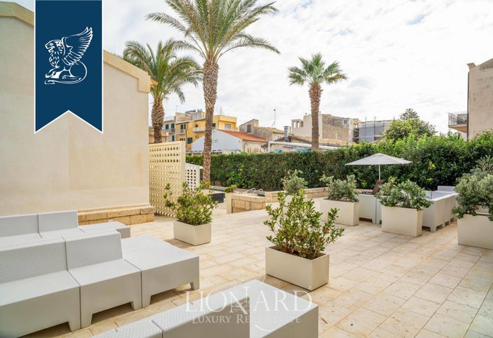 Image No.23-15 Bed Hotel for sale