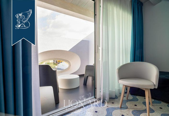 Image No.47-15 Bed Hotel for sale