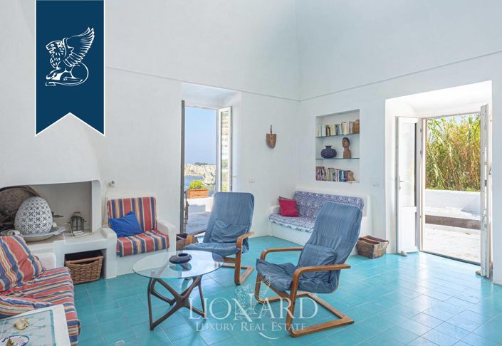 Image No.14-6 Bed Villa for sale