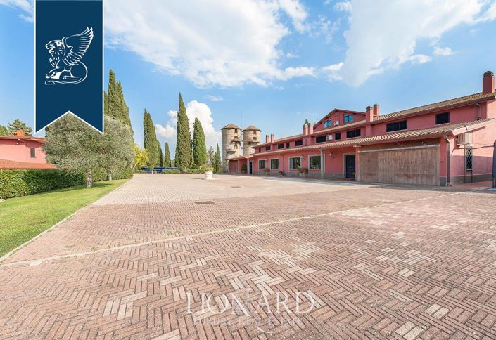 Image No.23-12 Bed Villa for sale