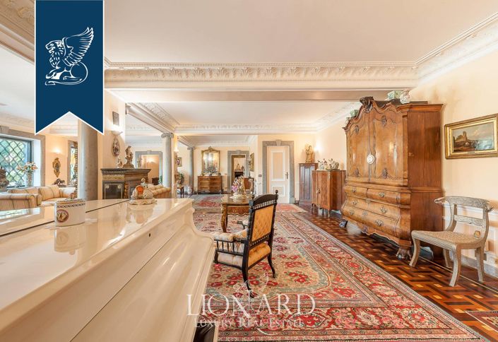 Image No.39-12 Bed Villa for sale