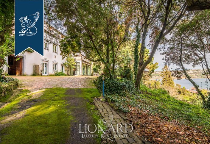 Image No.3-17 Bed Villa for sale