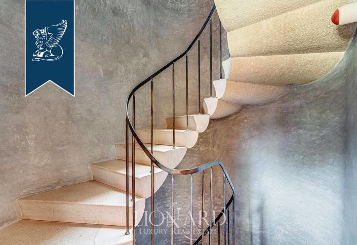 Image No.25-5 Bed Villa for sale