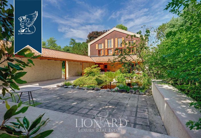 Image No.5-5 Bed Villa for sale