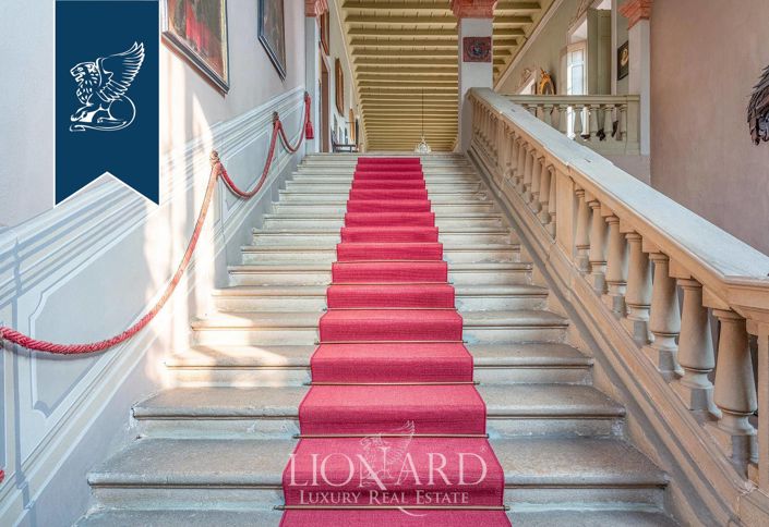 Image No.22-10 Bed Villa for sale