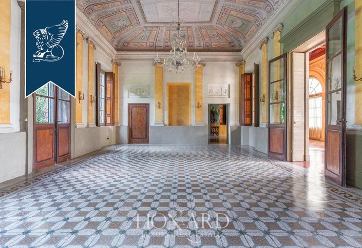 Image No.26-10 Bed Villa for sale