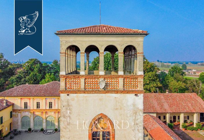 Image No.6-10 Bed Villa for sale