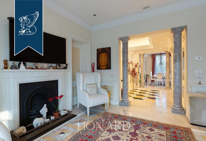 Image No.15-5 Bed Villa for sale