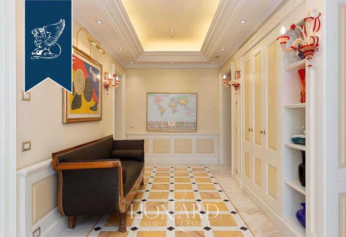 Image No.26-5 Bed Villa for sale