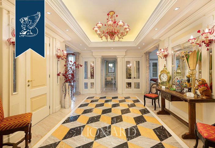 Image No.8-5 Bed Villa for sale