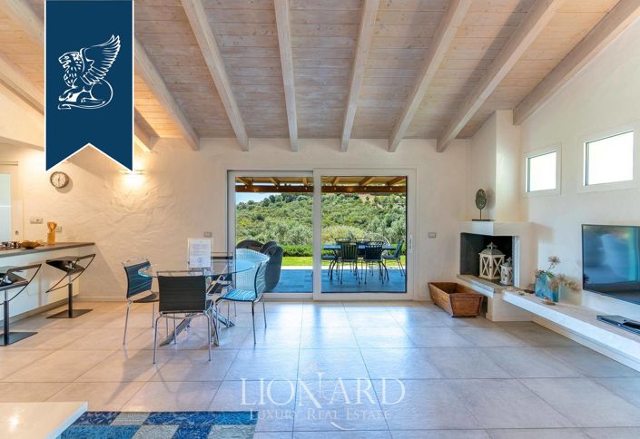 Image No.14-5 Bed Villa for sale