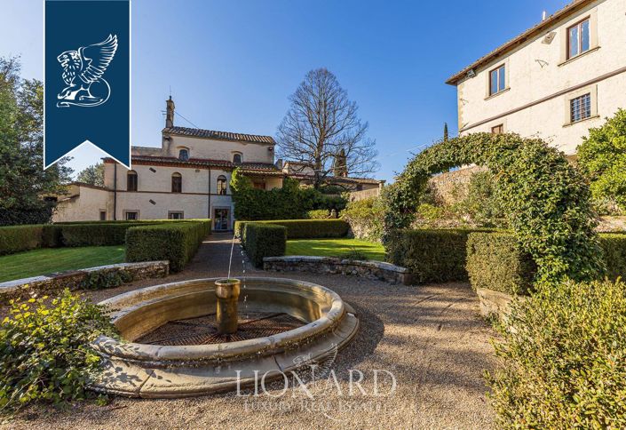 Image No.22-50 Bed Farmhouse for sale