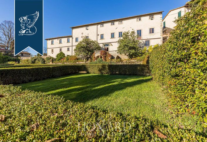 Image No.24-50 Bed Farmhouse for sale