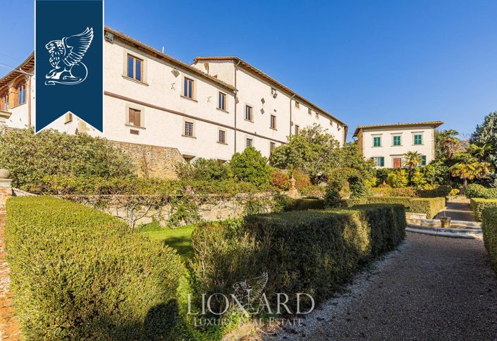 Image No.34-50 Bed Farmhouse for sale