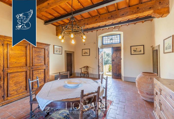 Image No.52-50 Bed Farmhouse for sale