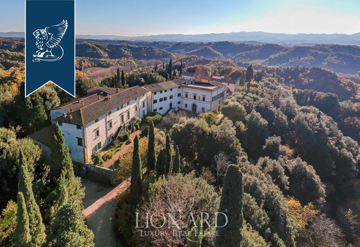 Image No.9-50 Bed Farmhouse for sale