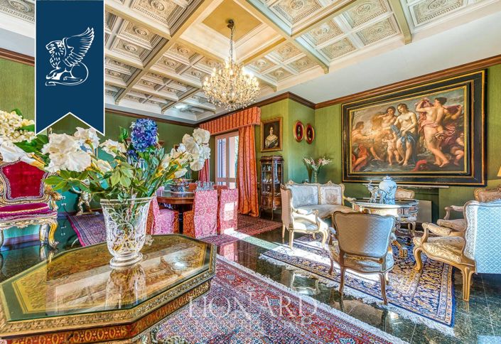 Image No.26-14 Bed Villa for sale